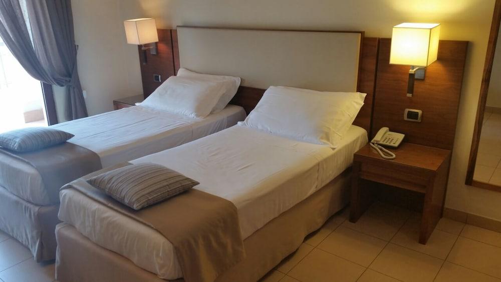 Suites & Residence Hotel Pozzuoli Exterior foto